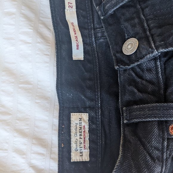 Custom Crochet Flower Set and Hat - Picture 6 of 6